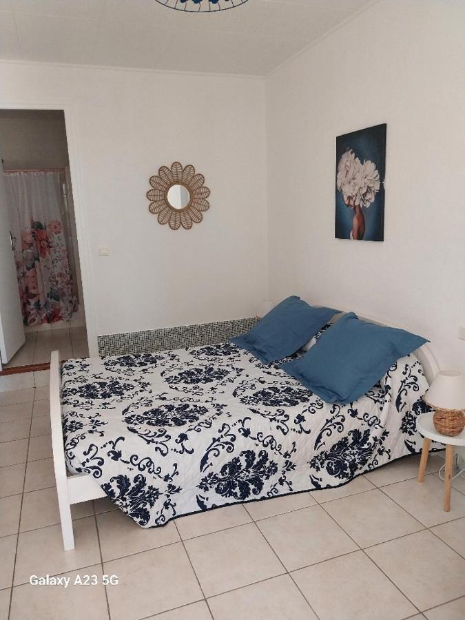 Bed and Breakfast Chez Isabelle Luri Exterior foto