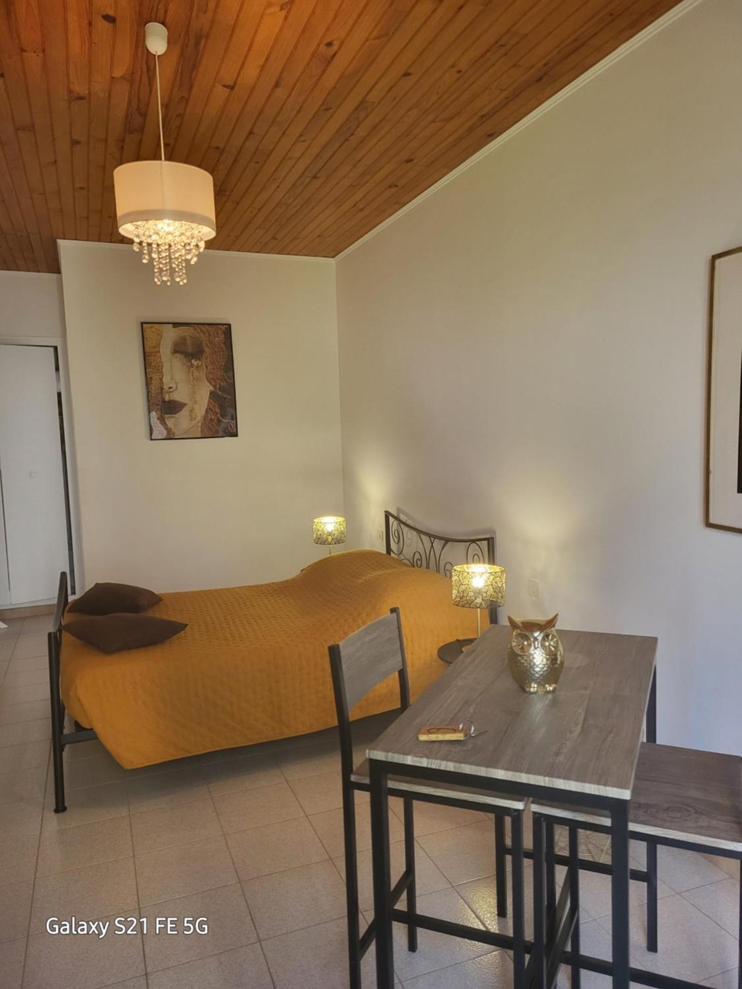 Bed and Breakfast Chez Isabelle Luri Exterior foto